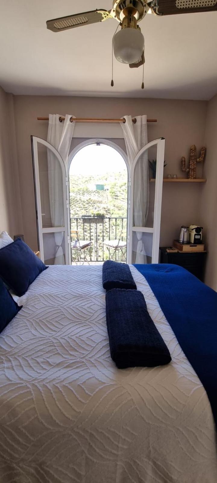 La Vista Vinuela Bed & Breakfast Luaran gambar