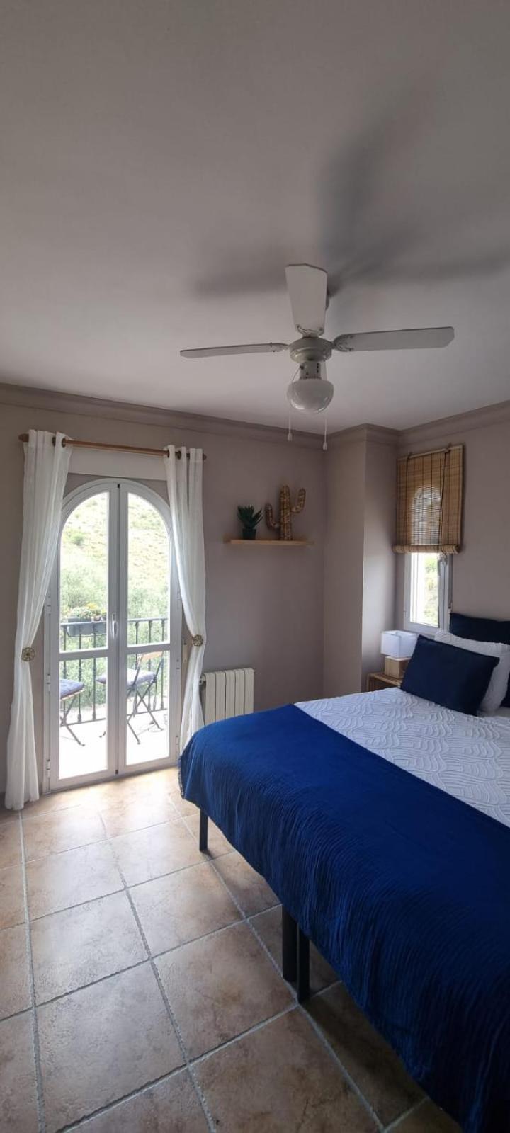 La Vista Vinuela Bed & Breakfast Luaran gambar